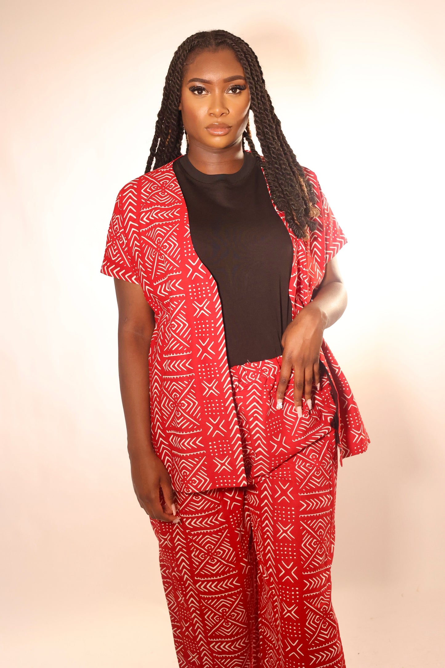 Veste kimono manches courtes , imprimés Bogolan rouge